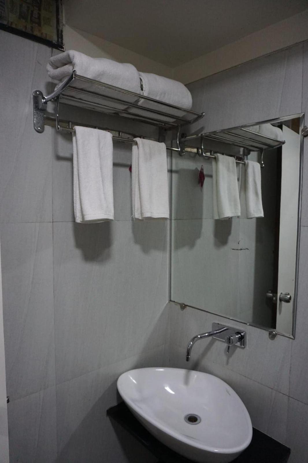 Hotel Yash Executive Aurangābād Exterior foto